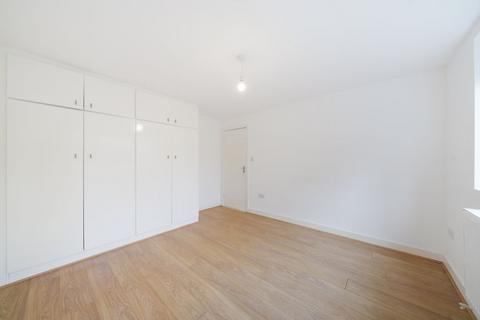 2 bedroom maisonette to rent, Lea Gardens, HA9