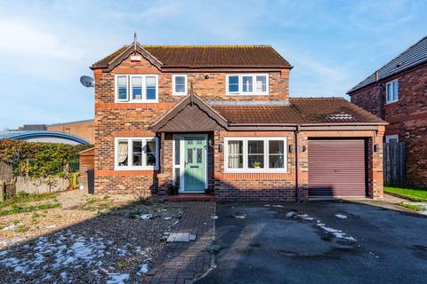 4 bedroom detached house for sale, Howitts Road, Bottesford, Nottingham, NG13 0FX