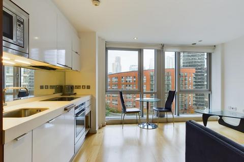 Studio to rent, Ontario Tower, Fairmont Avenue, London