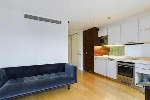 Studio to rent, Ontario Tower, Fairmont Avenue, London