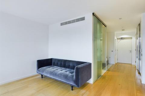 Studio to rent, Ontario Tower, Fairmont Avenue, London