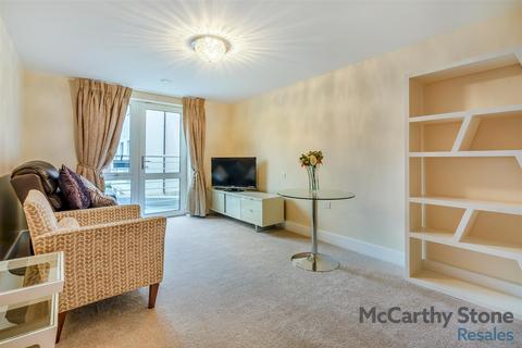 1 bedroom apartment for sale, Josiah Drive, Ickenham, Uxbridge, Buckinghamshire, UB10 8FB