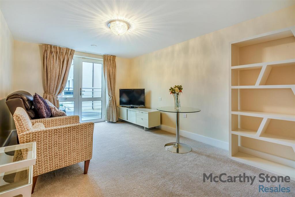 8630798-interior04.jpg