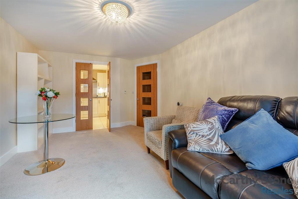 8630798-interior09.jpg