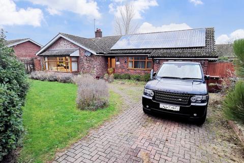 3 bedroom detached bungalow for sale, Church Road, Earsham, Bungay