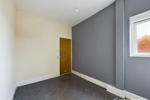 1 bedroom apartment to rent, Liverpool Road, Blackpool FY1