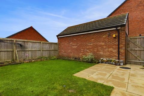 4 bedroom detached house to rent, Hunters Walk, Chesterfield