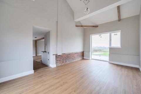 2 bedroom barn conversion to rent, Sinton Green, Hallow, Worcester