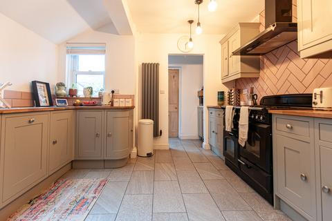 3 bedroom terraced house to rent, Fountayne Street, York YO31