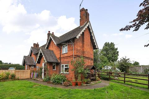 2 bedroom semi-detached house for sale, Redcross, Chaddesley Corbett, Kidderminster