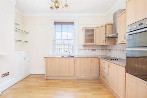 2 bedroom flat to rent, Heath Street, Hampstead Village, NW3