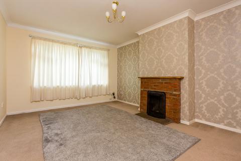 3 bedroom semi-detached bungalow to rent, Vine Hill Close, Higham Ferrers NN10