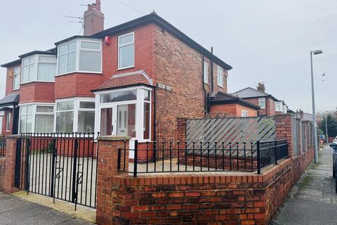 3 bedroom semi-detached house to rent, 24 Wentworth Road,Swinton