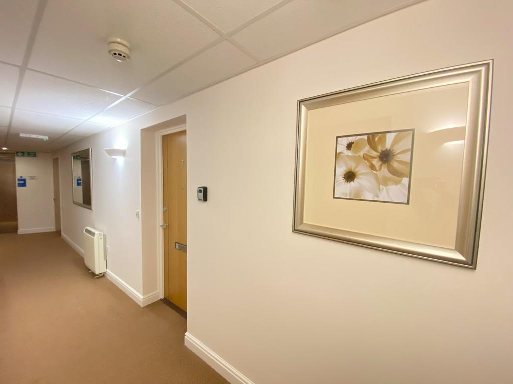 Apartment entrance 1