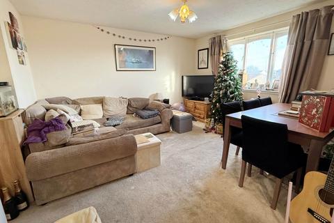 2 bedroom flat for sale, Aldeney House, Scammell Way, West Watford