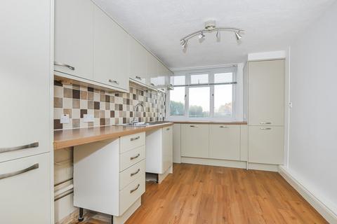 2 bedroom flat to rent, Park Road, Uxbridge UB8