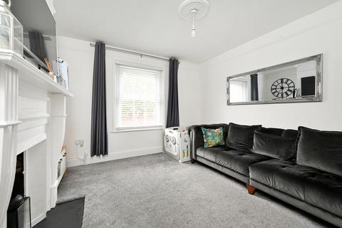 3 bedroom barn conversion for sale, Highfield Road, Farnborough GU14