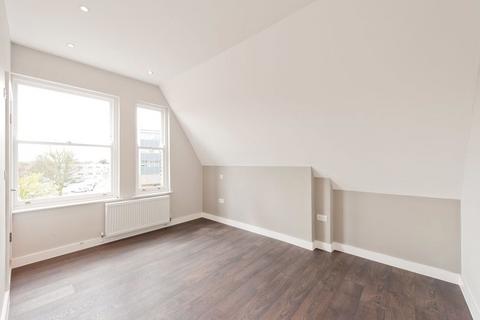 2 bedroom apartment to rent, High Street, Acton W3