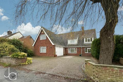 4 bedroom detached house for sale, Hanover Square, Feering, Colchester