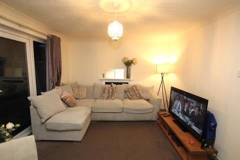 2 bedroom terraced house to rent, Eversley Court, Chester, Chester