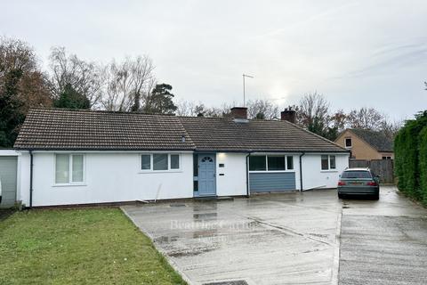 5 bedroom detached bungalow to rent, Lark Close, Bury St. Edmunds IP28