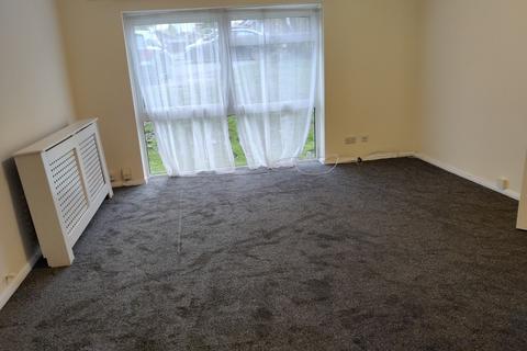 2 bedroom ground floor flat to rent, Osterley Close, Stevenage SG2