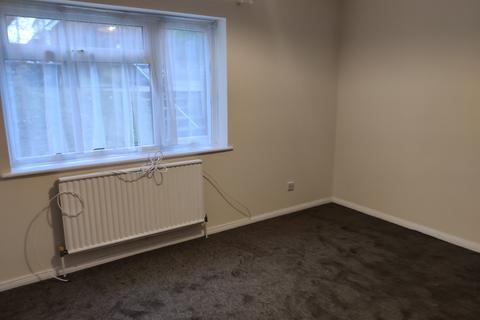 2 bedroom ground floor flat to rent, Osterley Close, Stevenage SG2