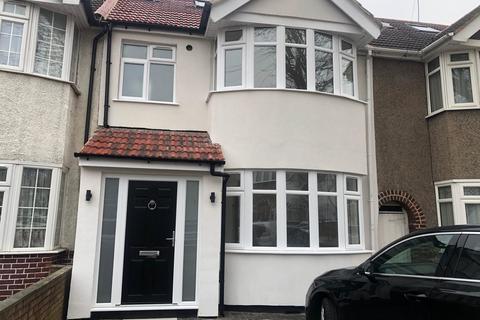 4 bedroom terraced house to rent, Alderwick Drive, Hounslow