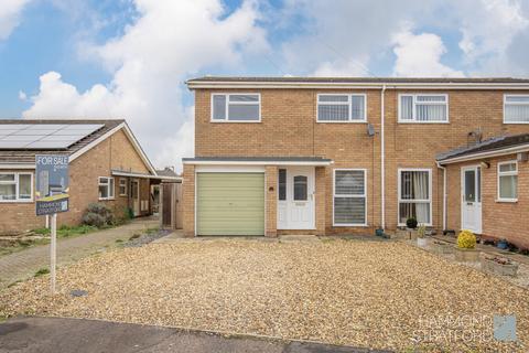 3 bedroom semi-detached house for sale, Richardson Crescent, Hethersett