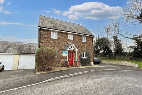 4 bedroom detached house for sale, Holly Berry Road, Ivybridge PL21