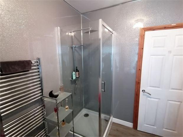 Walk in shower