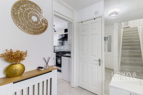 35 Bourne Close, Basildon, SS15 6DZ
