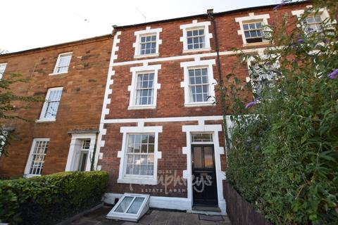 6 bedroom house share to rent, Leicester Terrace, Northampton NN2