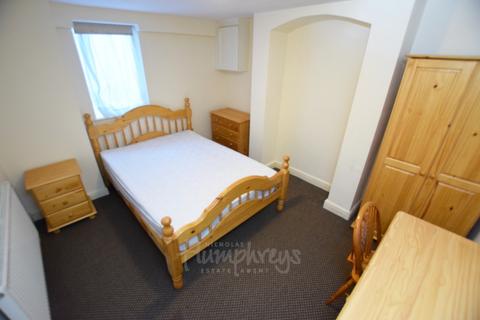 6 bedroom house share to rent, Leicester Terrace, Northampton NN2