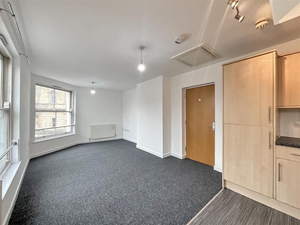 Kitchen/Lounge
