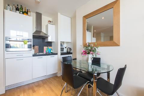 Studio for sale, Clapham High Street, Clapham, London