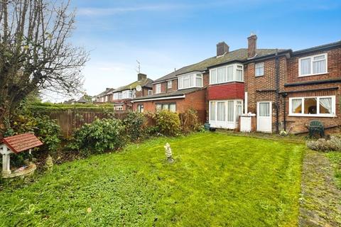 4 bedroom semi-detached house for sale, Beverley Drive, Edgware