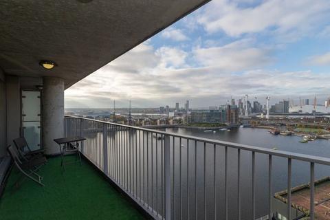 3 bedroom apartment for sale, 17 Western Gateway, London E16