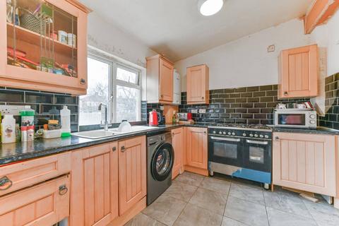 3 bedroom terraced house for sale, Greenwood Road, Mitcham, CR4