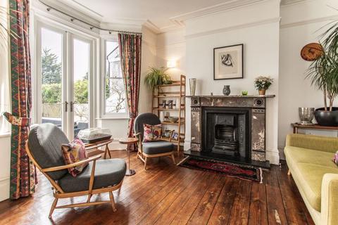 4 bedroom semi-detached house for sale, Park Road, Burgess Hill