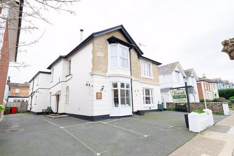 12 bedroom property for sale, Station Avenue, Sandown