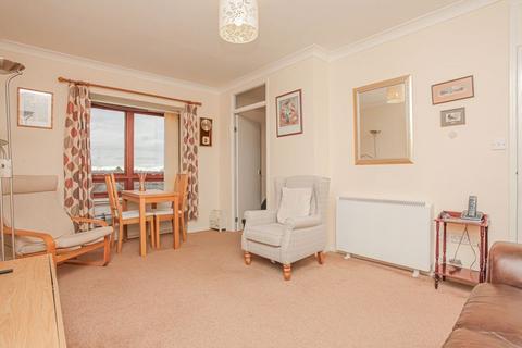 2 bedroom retirement property for sale, Fircroft, Hightown Road, Banbury - Share of Freehold