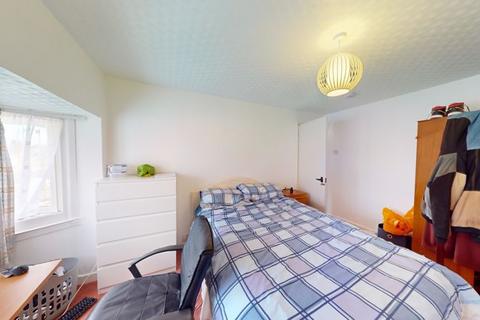 3 bedroom semi-detached house to rent, Goss Croft, Selly Oak, Birmingham, B29 6NN