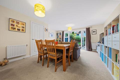 3 bedroom end of terrace house for sale, Metcalfe Avenue, Carshalton