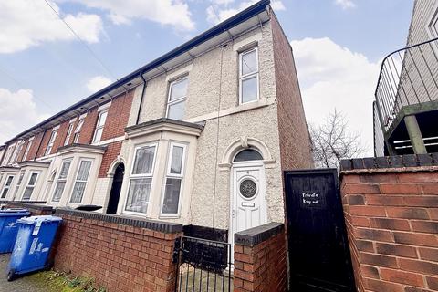 4 bedroom end of terrace house to rent, Dexter Street, Derby