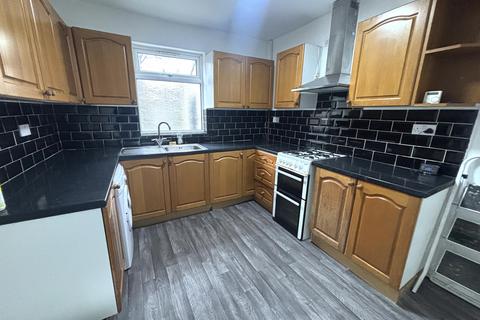 4 bedroom end of terrace house to rent, Dexter Street, Derby