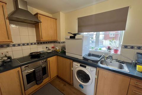 2 bedroom flat to rent, Woodlands Lane, Bristol