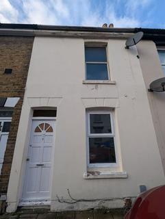 3 bedroom terraced house for sale, West Street, Gillingham