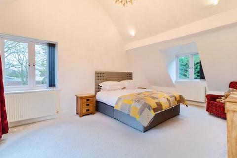 5 bedroom detached house for sale, Rookery Road, Wyboston, Bedford