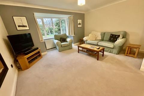 20 Countess Gardens, Bournemouth, BH7 7RR